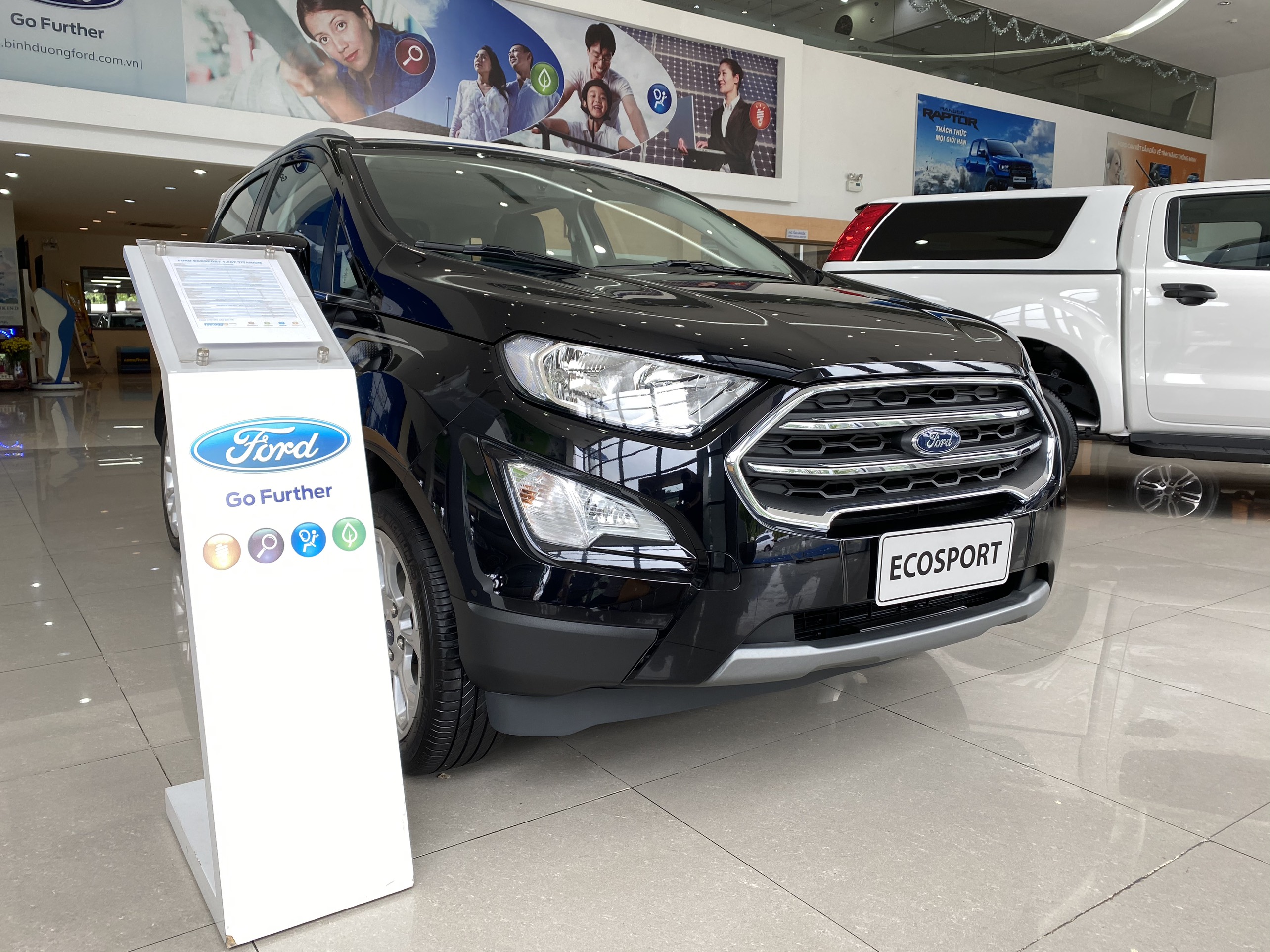 tong quan ngoai that ford ecosport