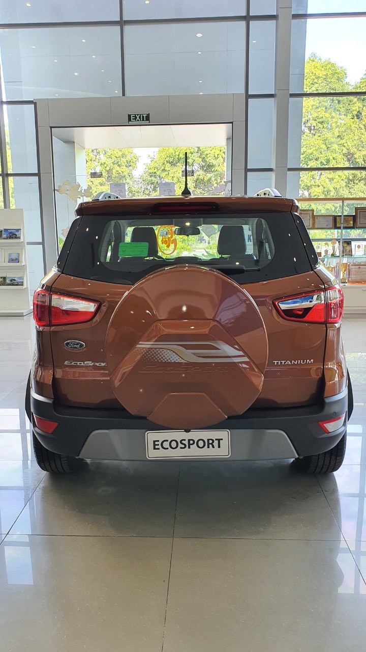 duoi xe ecosport