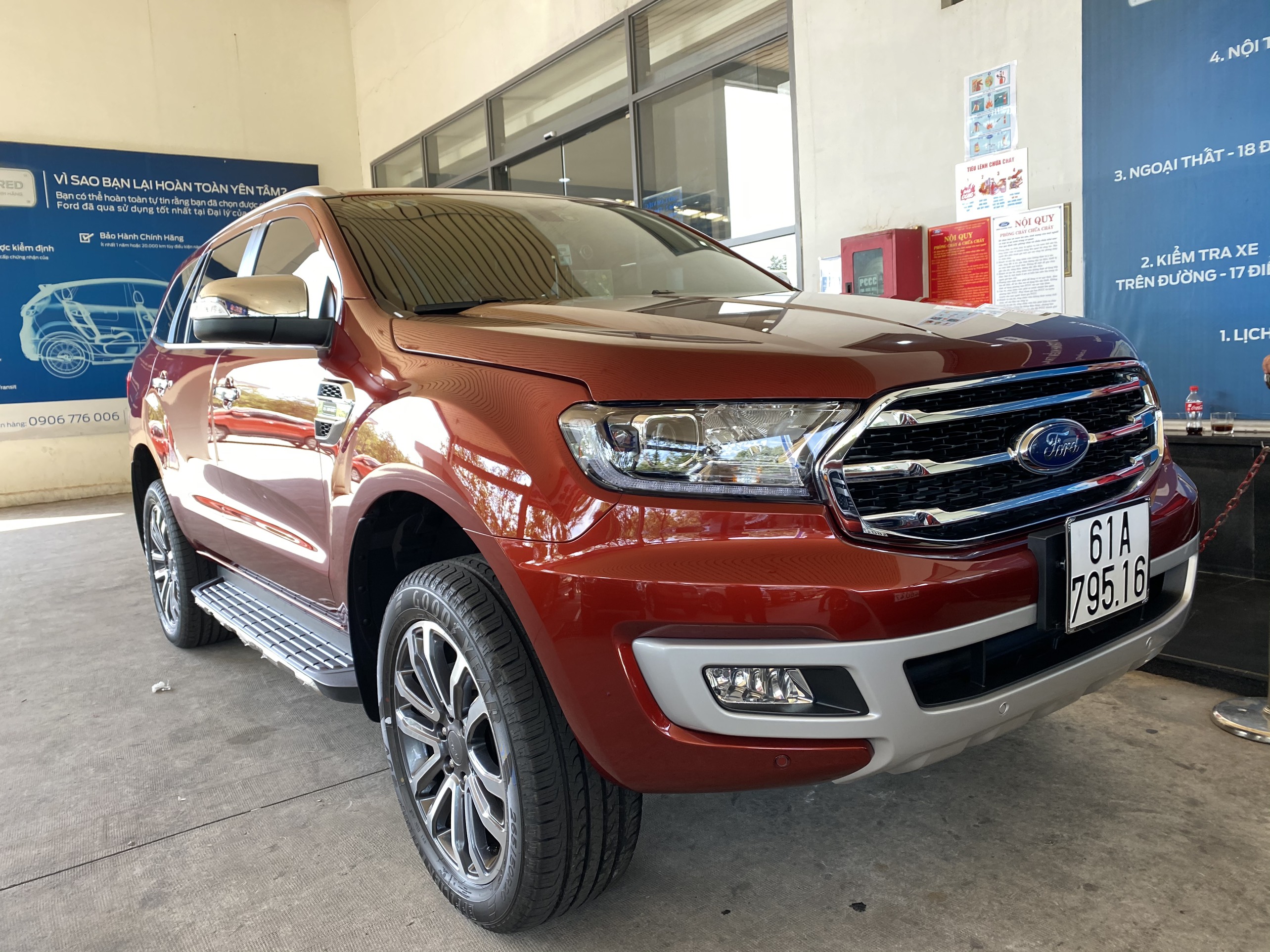 Ngoại thất xe Ford Everest 2020